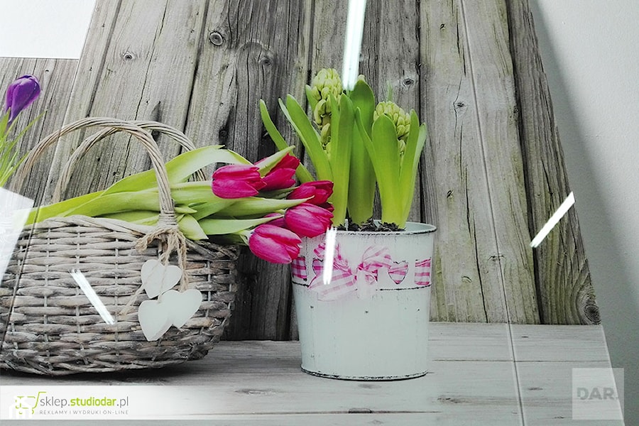 Tulipany na szkle - zdjęcie od Drukarnia i Agencja Reklamowa STUDIO DAR