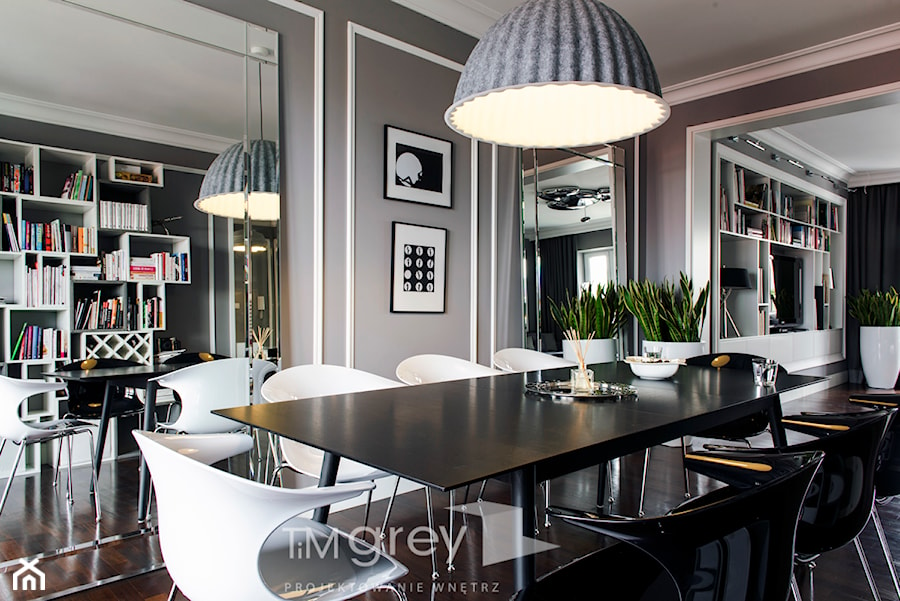147m2 francuskiej ELEGANCJI - Duża biała szara jadalnia jako osobne pomieszczenie, styl glamour - zdjęcie od TiM Grey Projektowanie Wnętrz