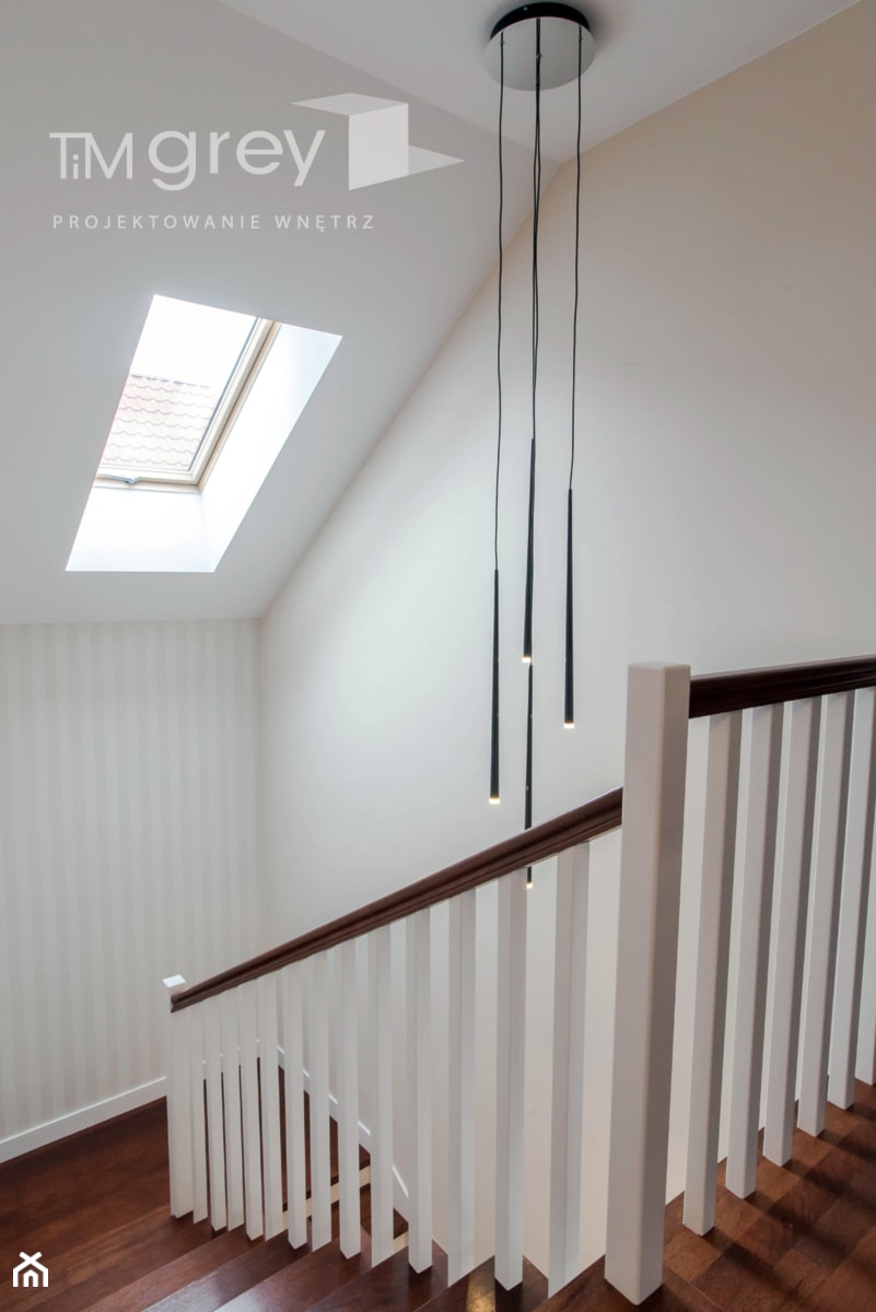 Dom w klasycznym stylu. - Hol / przedpokój, styl tradycyjny - zdjęcie od TiM Grey Projektowanie Wnętrz