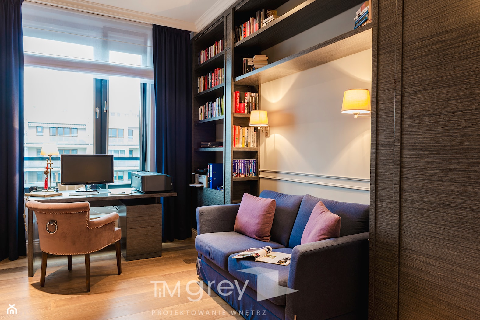 Nowojorski Apartament - Średnie z sofą beżowe biuro, styl glamour - zdjęcie od TiM Grey Projektowanie Wnętrz - Homebook