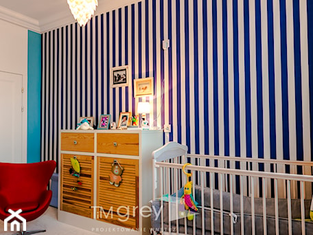 Aranżacje wnętrz - Pokój dziecka: Eklektyczny Apartament w Warszawie - Średni biały niebieski pokój dziecka dla niemowlaka dla chłopca, styl nowoczesny - TiM Grey Projektowanie Wnętrz. Przeglądaj, dodawaj i zapisuj najlepsze zdjęcia, pomysły i inspiracje designerskie. W bazie mamy już prawie milion fotografii!