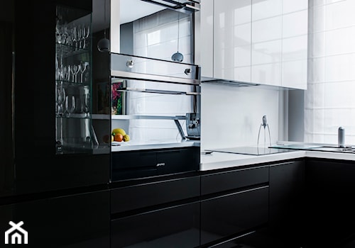 Nowoczesny Wilanów 137m2 - Średnia otwarta zamknięta szara z zabudowaną lodówką kuchnia w kształcie litery l, styl nowoczesny - zdjęcie od TiM Grey Projektowanie Wnętrz