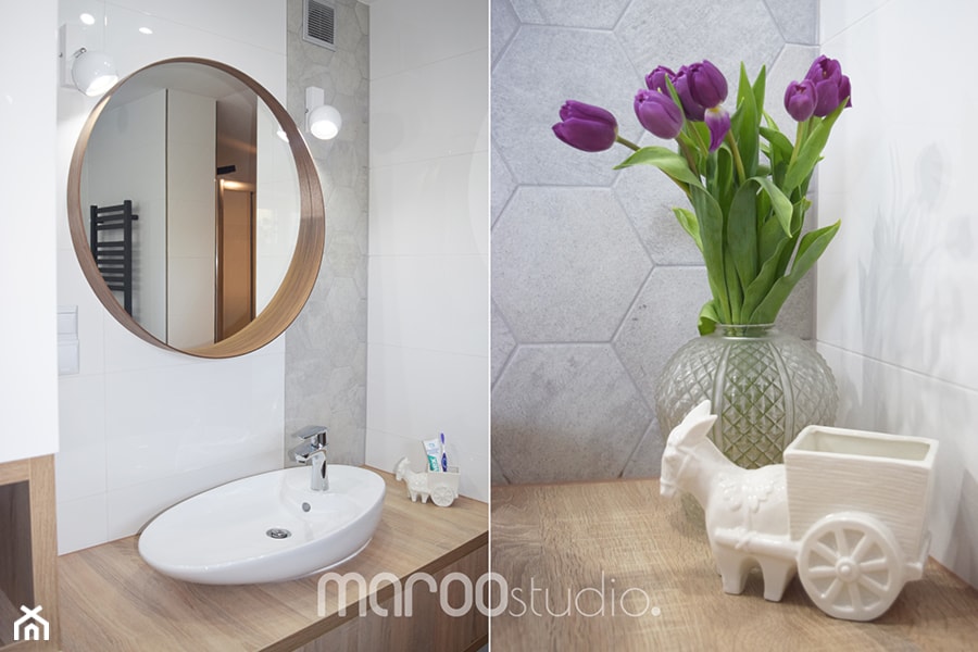 Biała łazienka przełamana szarością i drewnem. - Mała na poddaszu bez okna łazienka, styl nowoczesny - zdjęcie od Maroo Studio - Homebook