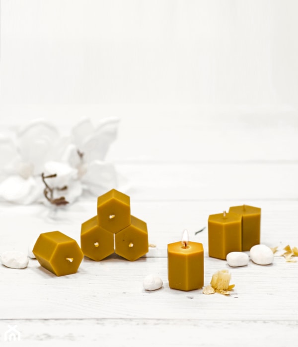 Heksagonalna Mini Świeczka - zdjęcie od Bee My Honey - świece w 100% z wosku pszczelego - Homebook