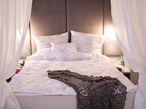 Rustykalny minimalizm w sypialni - zdjęcie od Wendre - Smart about sleeping