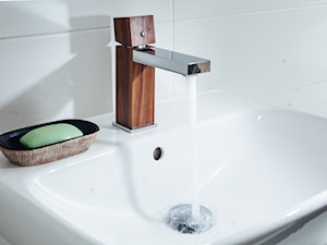 Bateria umywalkowa, niska. - zdjęcie od Green Home Design, drewniane baterie łazienkowe i kuchenne