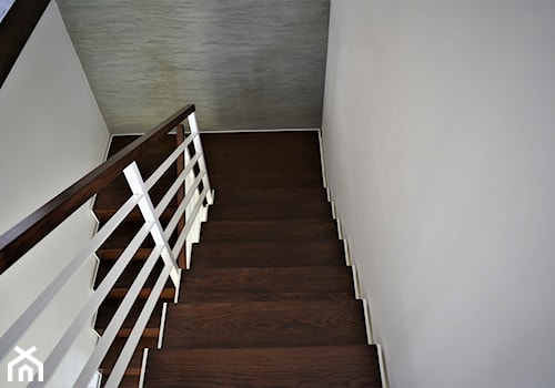 Schody policzkowe, balustrada stalowa - Schody - zdjęcie od TREPDOOR