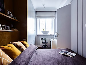 Mieszkanie na Starym Mieście - Mała szara z biurkiem sypialnia, styl nowoczesny - zdjęcie od BBHome Design