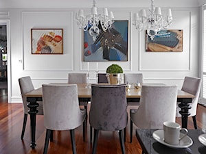 Apartament Morskie Oko - Biały salon z jadalnią, styl glamour - zdjęcie od BBHome Design