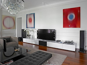 Apartament Morskie Oko - Średni biały salon, styl glamour - zdjęcie od BBHome Design