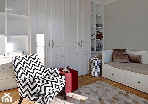 Dom jednorodzinny w Wilanowie - Średnia szara sypialnia, styl nowoczesny - zdjęcie od BBHome Design