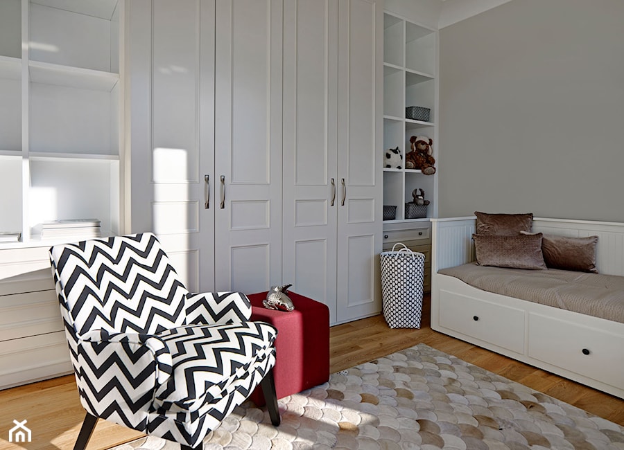 Dom jednorodzinny w Wilanowie - Średnia szara sypialnia, styl nowoczesny - zdjęcie od BBHome Design