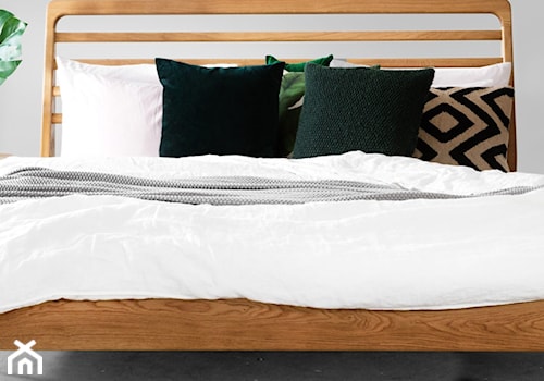 Mała szara sypialnia, styl skandynawski - zdjęcie od RAW