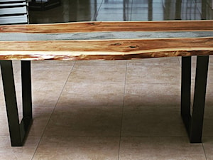 Nowoczesne stoły z żywicą epoksydową - Salon, styl nowoczesny - zdjęcie od szpakdesign