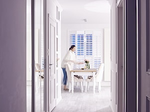 Mieszkanie Wola - Średnia biała jadalnia jako osobne pomieszczenie - zdjęcie od Buba Interior
