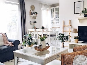 Zdjęcia mieszkania - Średni biały salon z kuchnią z jadalnią - zdjęcie od ania.home
