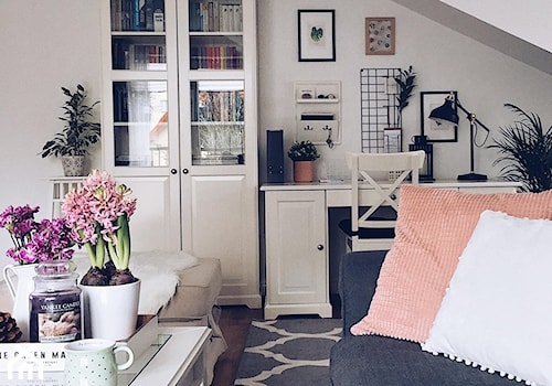 Mieszkanie w stylu skandynawskim - Średnie w osobnym pomieszczeniu z sofą szare biuro, styl skandynawski - zdjęcie od ania.home