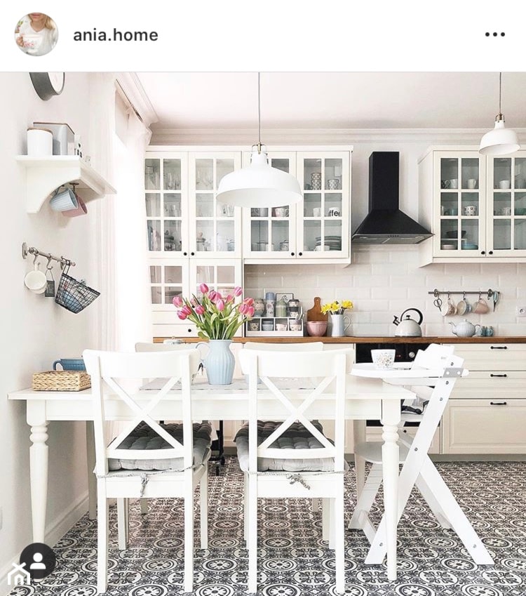 Wiosenna odsłona białej kuchni z pastelowymi dodatkami - Kuchnia, styl skandynawski - zdjęcie od ania.home - Homebook