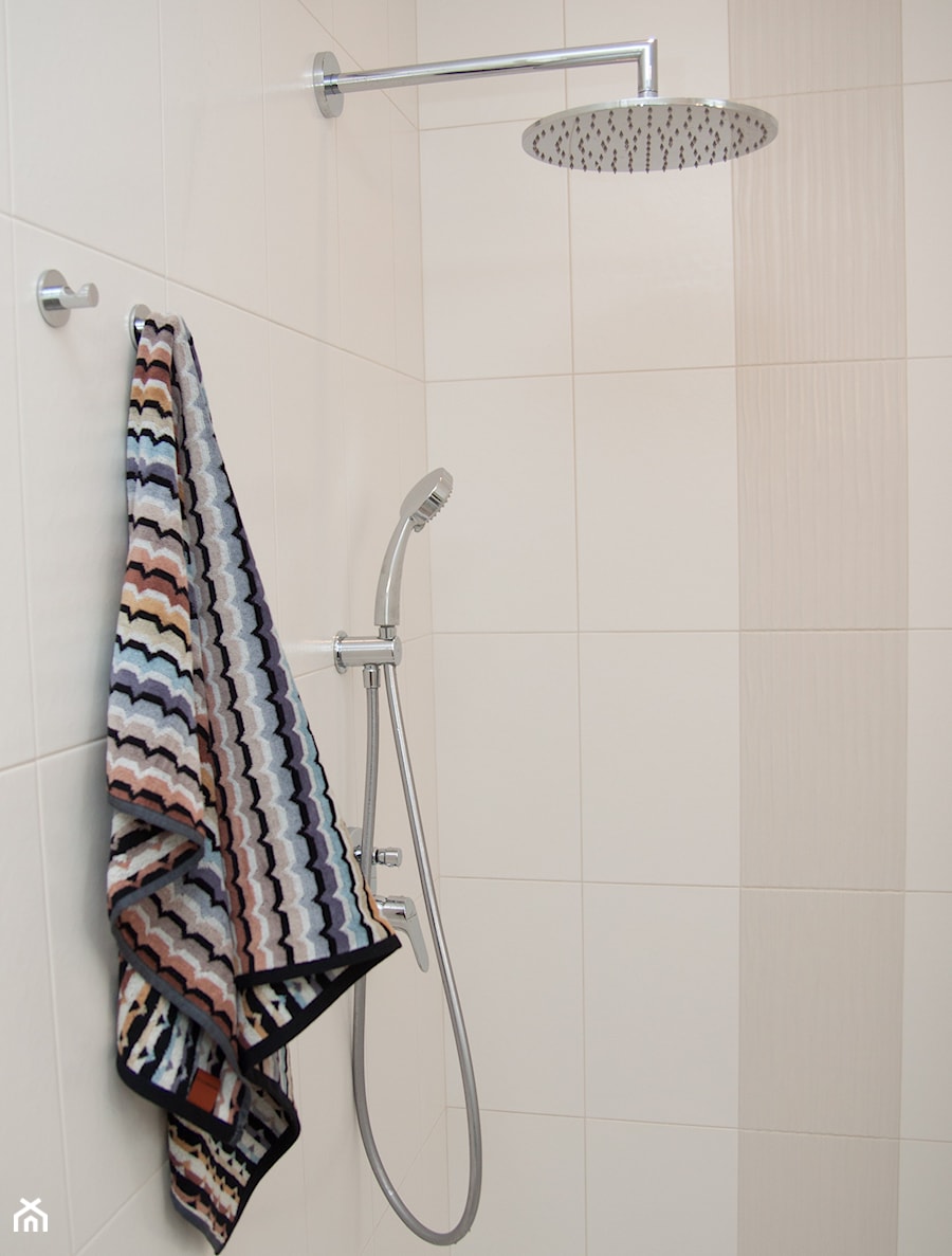 Biała łazienka - Łazienka, styl nowoczesny - zdjęcie od Małgorzata Szajbel-Żukowska