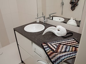 Biała łazienka - Łazienka, styl nowoczesny - zdjęcie od Małgorzata Szajbel-Żukowska