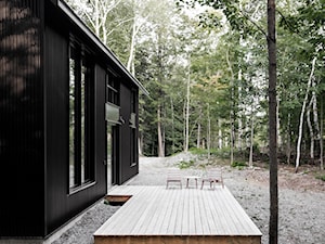 W klimacie północy – niezwykły dom w lesie - Domy - zdjęcie od Homebook Design