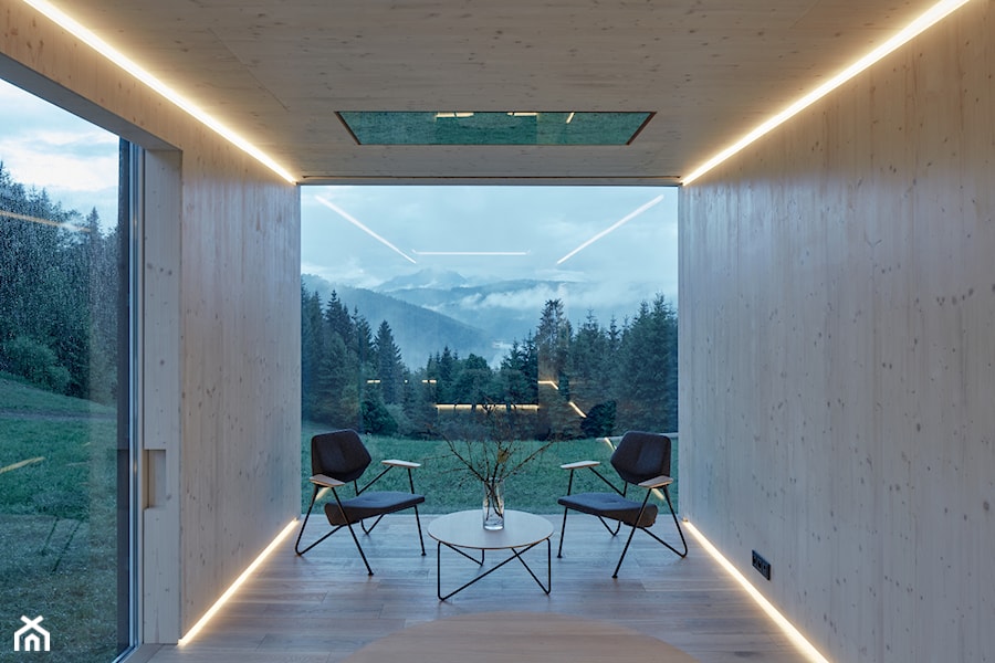 ARK - Mobilny dom przyszłości - Salon z tarasem / balkonem - zdjęcie od Homebook Design