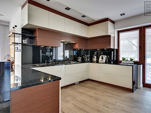 Realizacja kuchni - zdjęcie od Kwadrat Design Studio