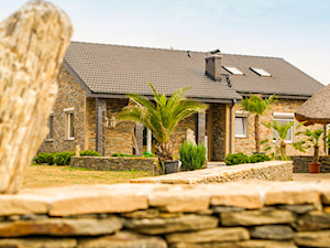 Dom z kamienia naturalnego - zdjęcie od Skalite Kamień