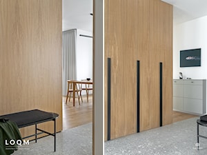 FREGATA | 110 m2 - Hol / przedpokój, styl nowoczesny - zdjęcie od LOQM ARCHITEKTURA WNĘTRZ