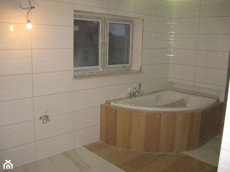 Łazienka w domu jednorodzinnym - zdjęcie od kompleksowe-remonty - Homebook