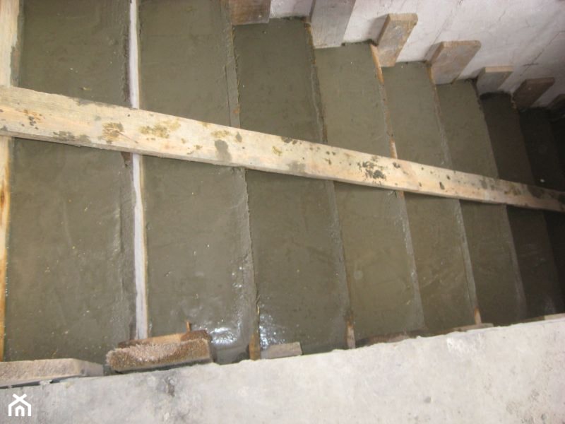 Schody betonowe - zdjęcie od kompleksowe-remonty - Homebook