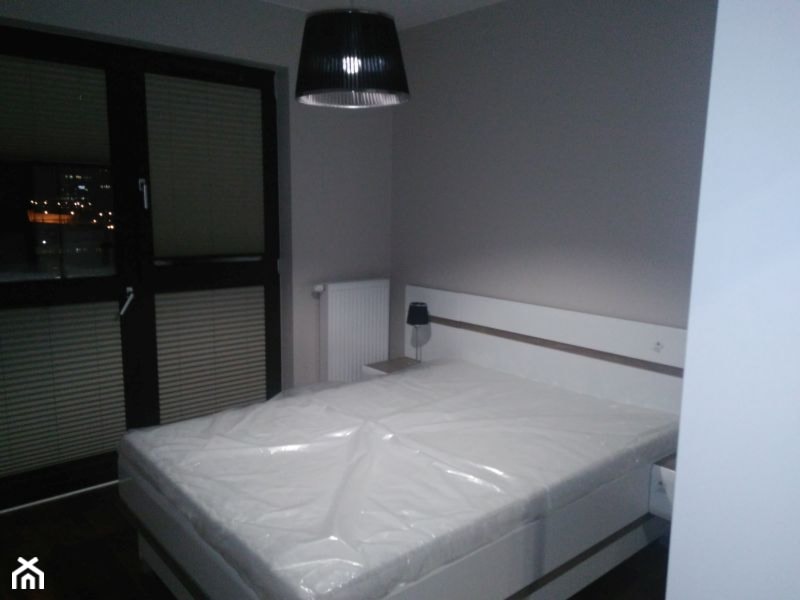 nowe łóżko w mieszkaniu do wynajecia - zdjęcie od kompleksowe-remonty - Homebook