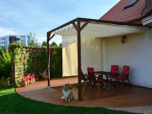 Metamorfoza tarasu - Średni z meblami ogrodowymi taras z tyłu domu, styl nowoczesny - zdjęcie od aipnar