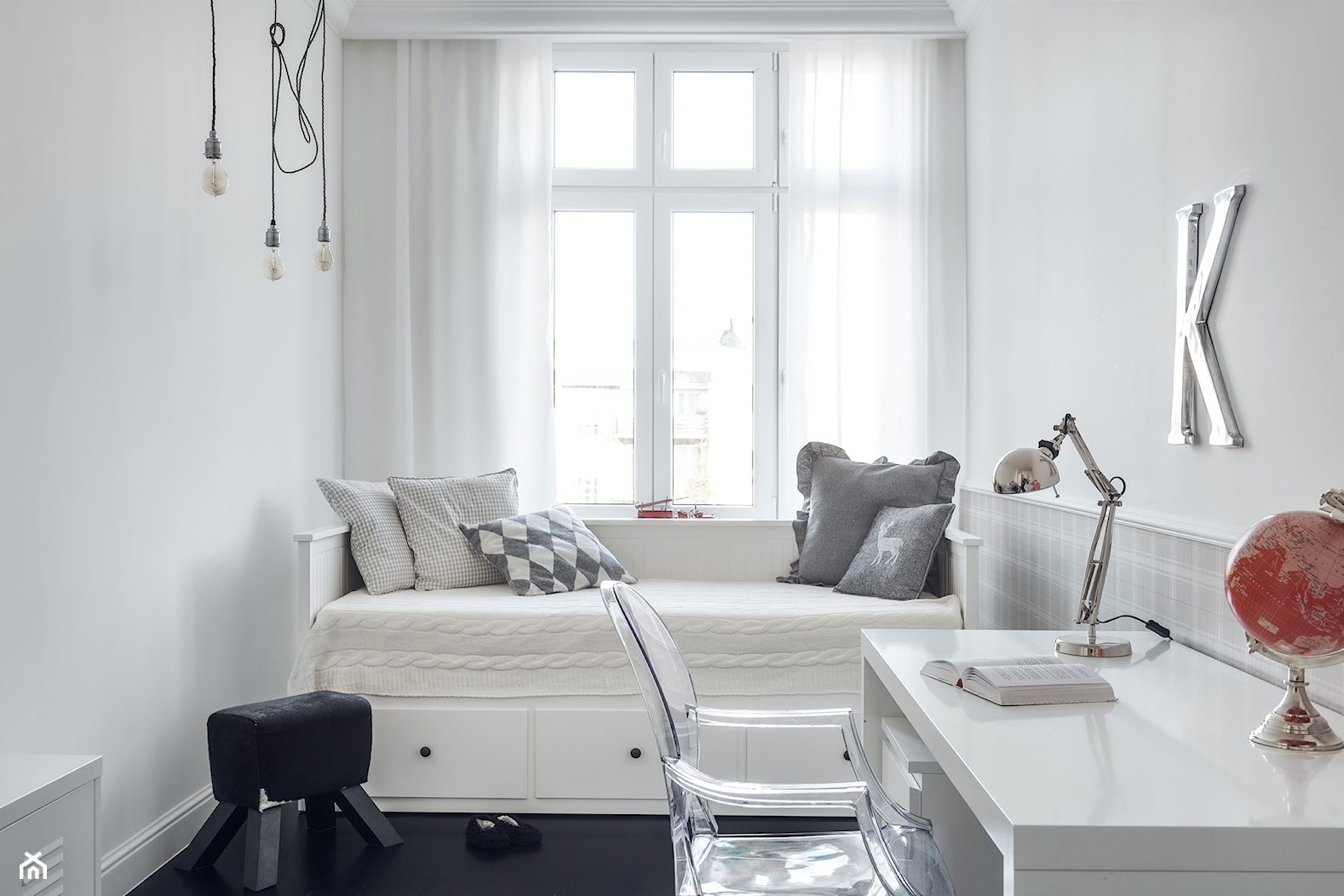 Apartament | Gdańsk Wrzeszcz | REALIZACJA - Średni biały pokój dziecka dla nastolatka dla dziewczynk ... - zdjęcie od GSG STUDIO | interiors & design - Homebook