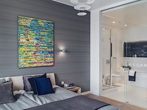 Sea Towers Nordic Apartment | REALIZACJA - Średnia biała szara sypialnia z łazienką, styl nowoczesny - zdjęcie od GSG STUDIO | interiors & design
