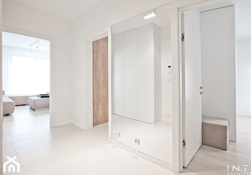 Poznań | mieszkanie | 52m2 - Hol / przedpokój, styl minimalistyczny - zdjęcie od INTO architekci