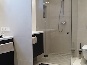 Łazienka w Raszynie - metamorfozy - Średnia bez okna łazienka, styl glamour - zdjęcie od GocaDesign