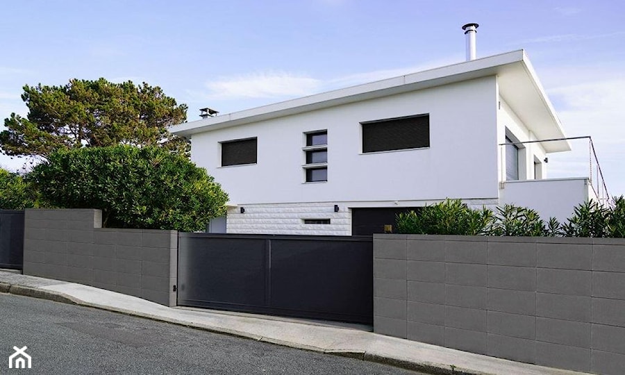 Ogrodzenie Murro - Duże jednopiętrowe nowoczesne domy jednorodzinne murowane, styl nowoczesny - zdjęcie od Polbruk