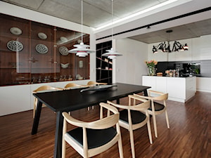 Dom w Środzie Wie - Duża biała jadalnia w kuchni, styl nowoczesny - zdjęcie od Home Plan projektowanie wnętrz Joanna Mielczarek