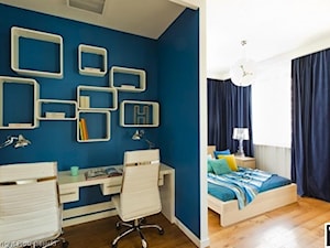 Sypialnia z przestrzenią do pracy - zdjęcie od Alina Badora Pracownia Architektury Wnętrz