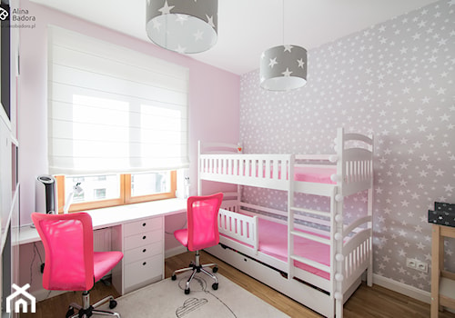 Różowa sypialnia dla dziewczynek - zdjęcie od Alina Badora Pracownia Architektury Wnętrz