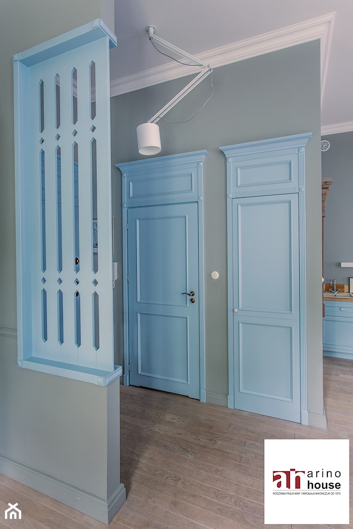 Niebieskie drzwi na zamówienie - zdjęcie od Arino Design Sp. z o.o. - Homebook