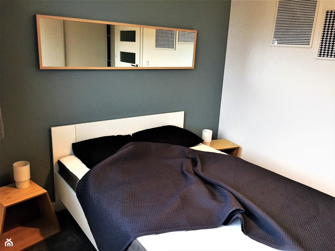 Realizacja w Promenadach Wrocławskich – mieszkanie na wynajem. - Mała biała zielona sypialnia, styl nowoczesny - zdjęcie od DekoDeko - Homebook