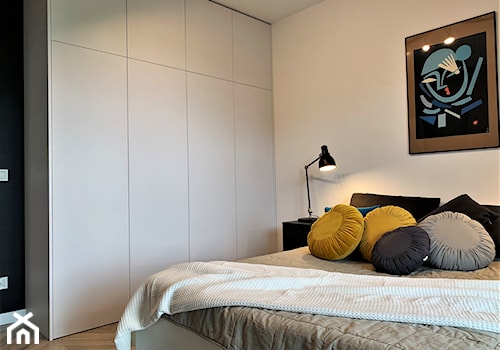 Projekt mieszkania na wynajem - zdjęcia realizacji - Sypialnia, styl nowoczesny - zdjęcie od DekoDeko