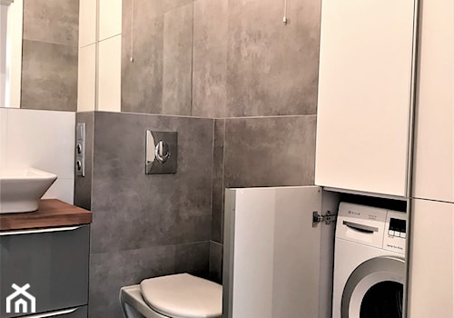 Prealizacja projektu łazienki na Kozanowie - Mała na poddaszu bez okna z pralką / suszarką z lustrem łazienka, styl nowoczesny - zdjęcie od DekoDeko