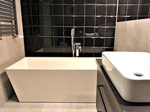 Przytulny industrial - realizacja projeku na Lipie Piotrowskiej - cz.3 łazienka - Mała bez okna z lustrem łazienka, styl nowoczesny - zdjęcie od DekoDeko