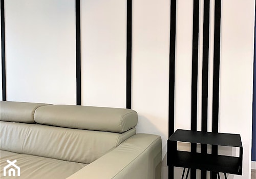 Domowe designerskie laboratorium. Realizacja projektu na wrocławskim Gaju - Mały biały salon, styl nowoczesny - zdjęcie od DekoDeko