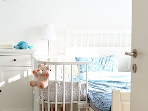 Kącik dla niemowlaka w sypialni rodziców - zdjęcie od Polenka
