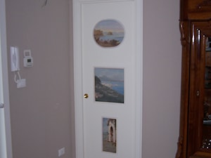 Dekoracja na drzwiach techniką trompe l'oeil - Salon, styl tradycyjny - zdjęcie od AipDekor