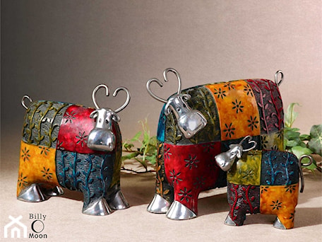 Aranżacje wnętrz - Salon: Figurka dekoracyjna COLORFUL COWS marki UTTERMOST - Open Space Interiors. Przeglądaj, dodawaj i zapisuj najlepsze zdjęcia, pomysły i inspiracje designerskie. W bazie mamy już prawie milion fotografii!